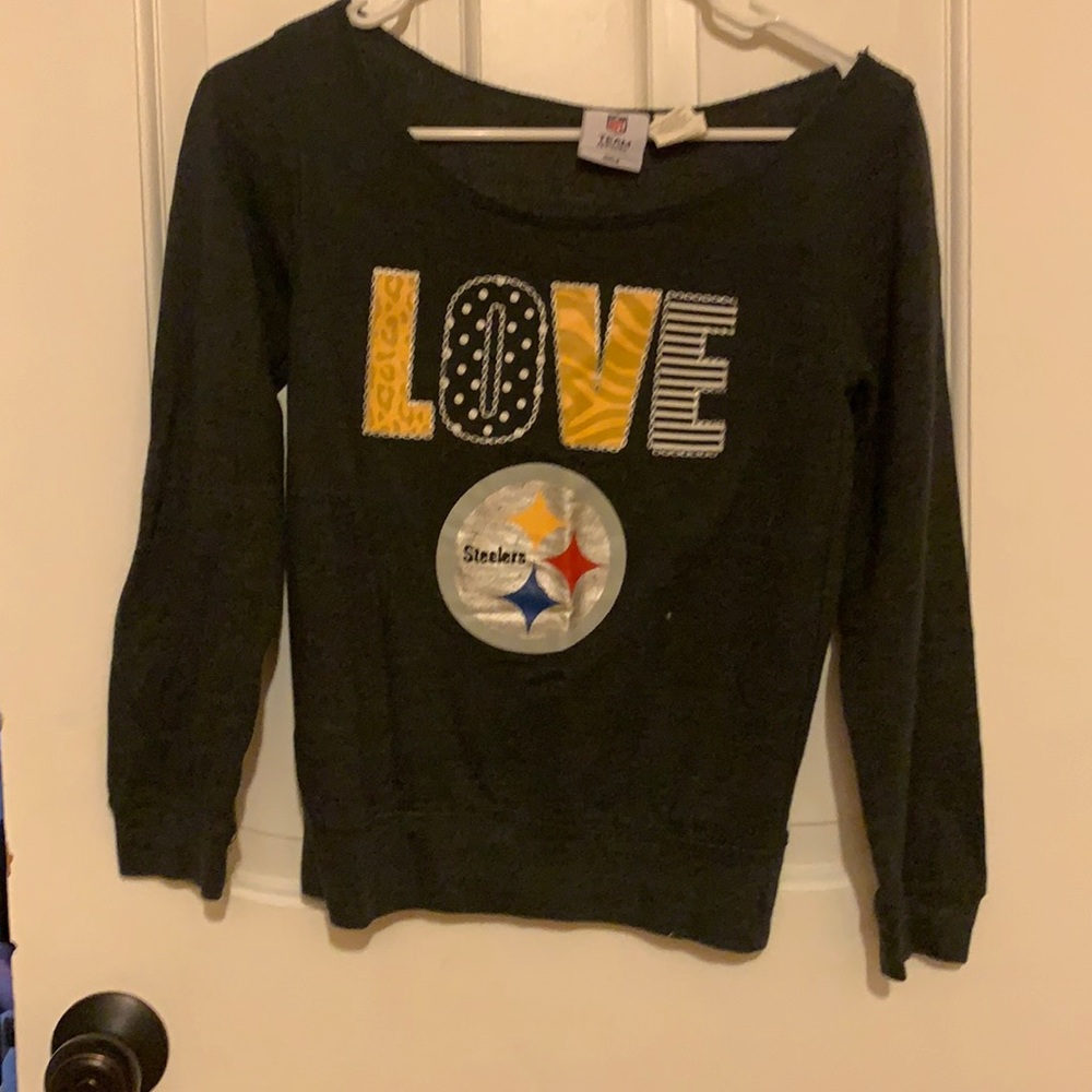 Brand NFL, size 10/12 (kids), color grey